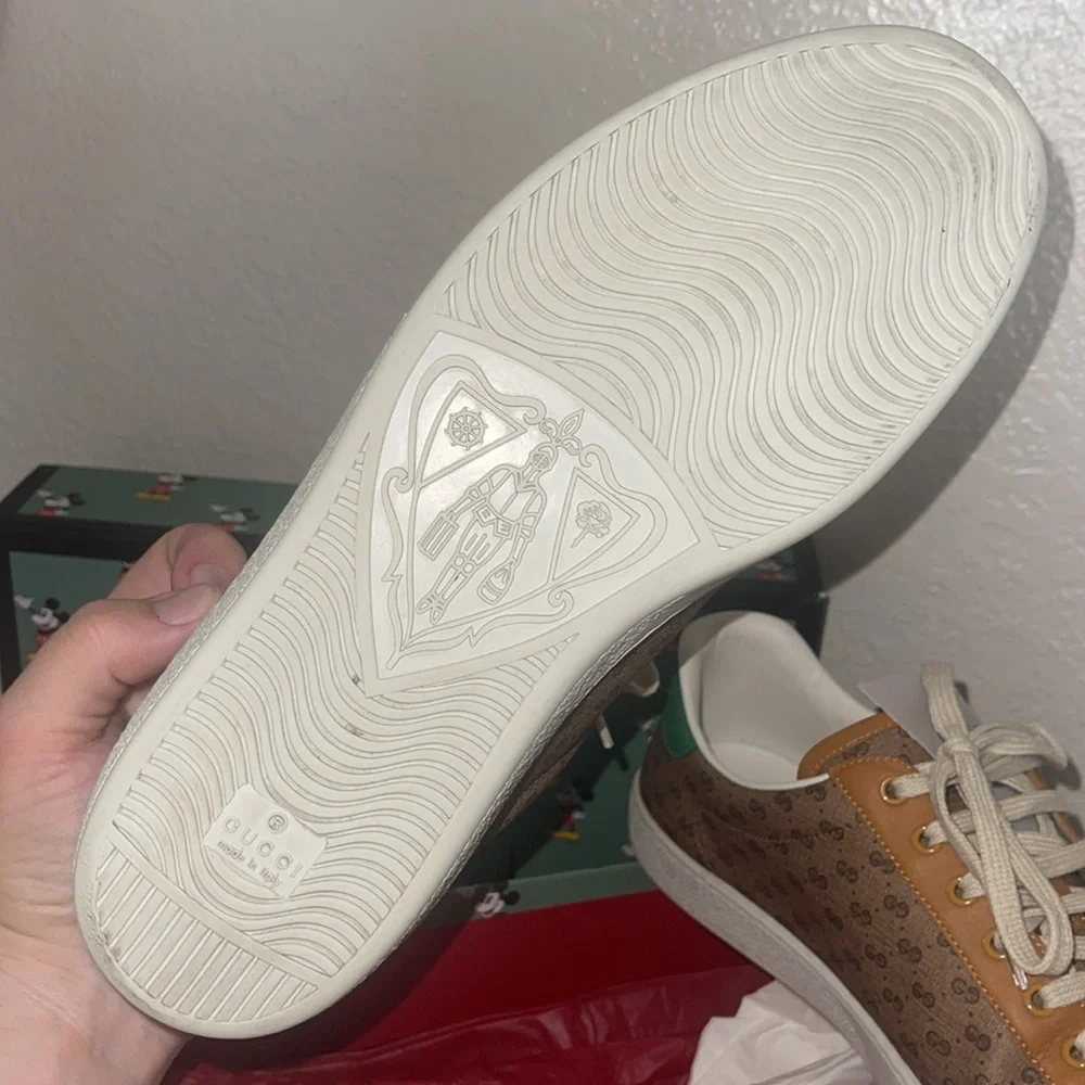 Authentic Gucci x Disney ace Mickey Mouse sneakers in a 10G supreme canvas GG - Picture 13 of 16